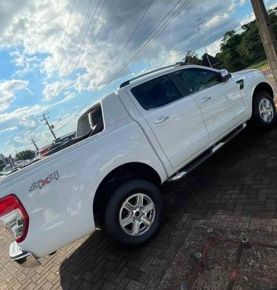 FORD RANGER 3.2 XLT 4X4 CD 20V DIESEL 4P AUTOMÁTICO FORD RANGER 3.2 XLT 4X4 CD 20V DIESEL 4P AUTOMÁTICO